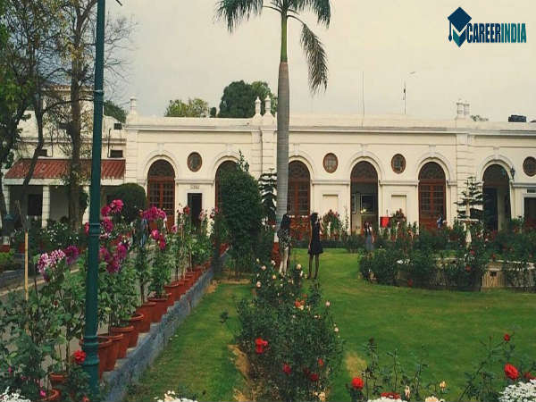 26. ಇಂದ್ರಪ್ರಸ್ಥ ಕಾಲೇಜ್ ಮಹಿಳಾ ಕಾಲೇಜ್, ನವದೆಹಲಿ