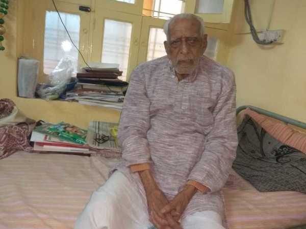 ಸ್ವಾತಂತ್ರ್ಯ ಹೋರಾಟಗಾರ ಎಚ್.ಎಸ್ ದೊರೆಸ್ವಾಮಿ ನಿಧನ ಸ್ವಾತಂತ್ರ್ಯ ಹೋರಾಟಗಾರ ಎಚ್.ಎಸ್ ದೊರೆಸ್ವಾಮಿ ನಿಧನ