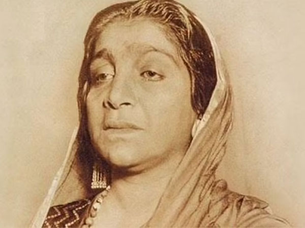 ಸರೋಜಿನಿ ನಾಯ್ಡು :