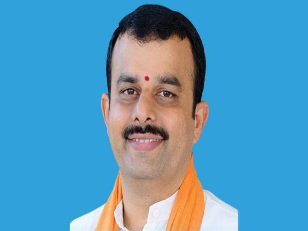 ಕನ್ನಡ ರಾಜ್ಯೋತ್ವದ ಅಂಗವಾಗಿ ಕನ್ನಡ ಅಭಿಯಾನ ಘೋಷಣೆ : ಸಚಿವ ಸುನೀಲ್ ಕುಮಾರ್ ಕನ್ನಡ ರಾಜ್ಯೋತ್ವದ ಅಂಗವಾಗಿ ಕನ್ನಡ ಅಭಿಯಾನ ಘೋಷಣೆ : ಸಚಿವ ಸುನೀಲ್ ಕುಮಾರ್